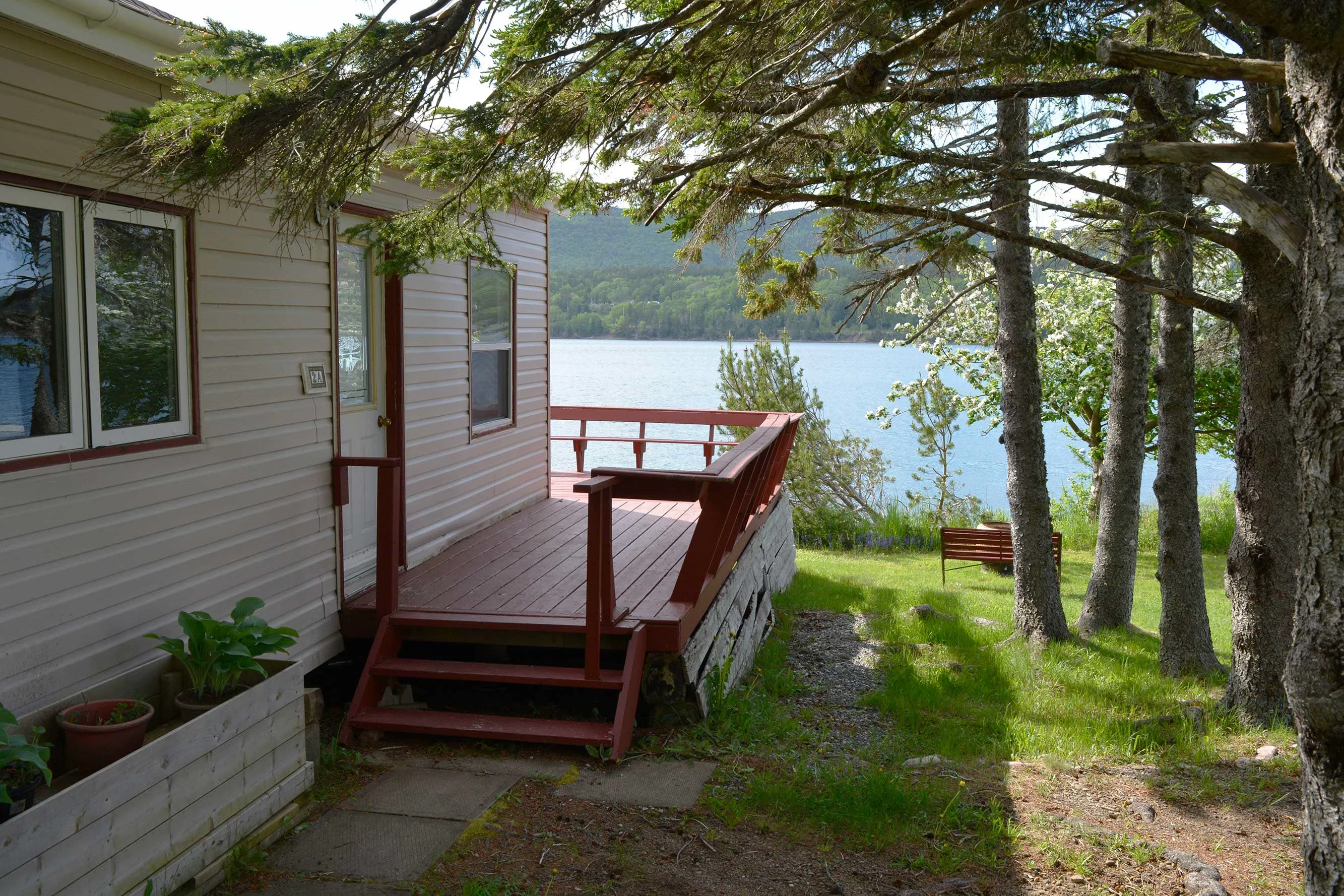 Cottage 2A entrance with ocean view
