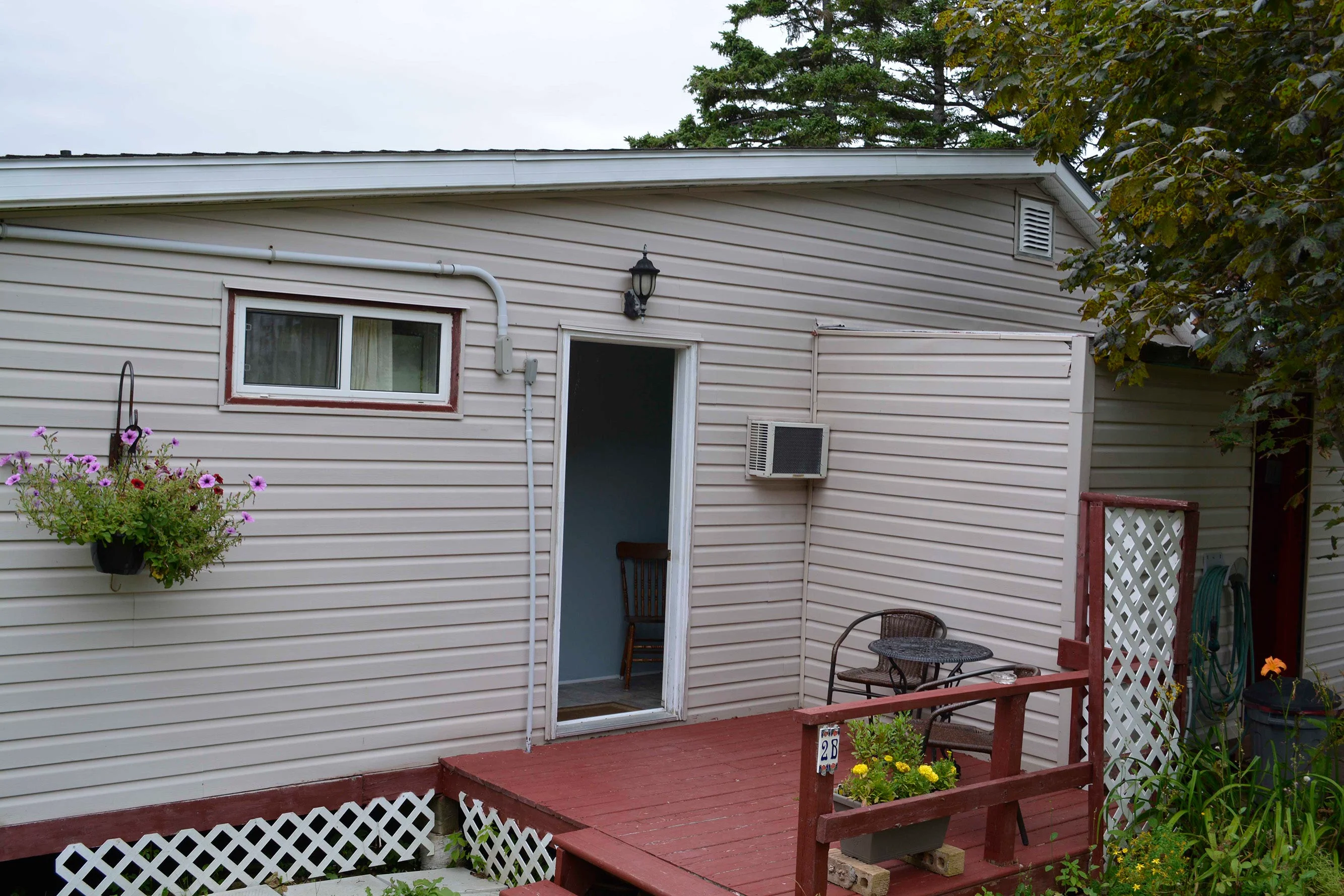 Cottage 2B exterior