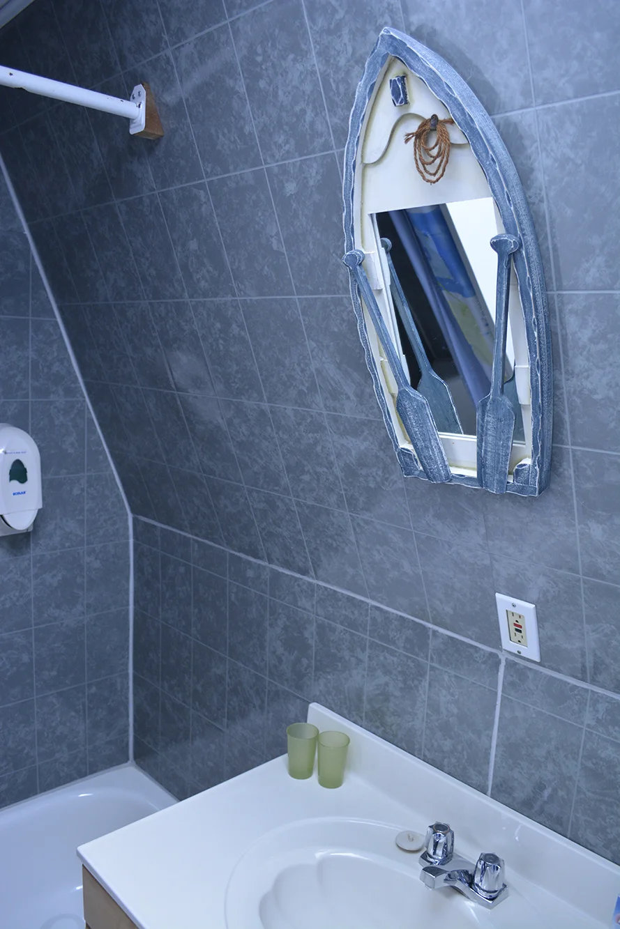 Cottage 7 bathroom